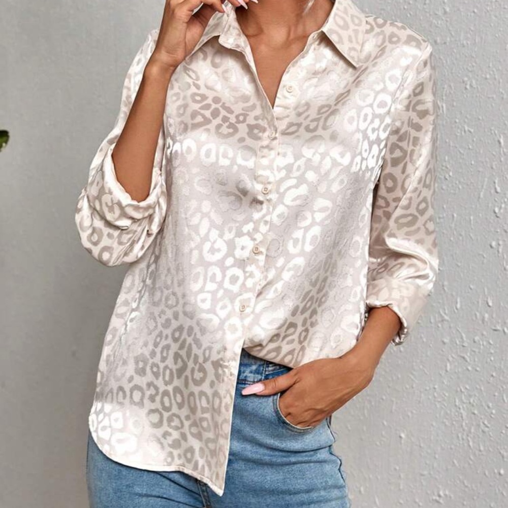 New  Button down  leopard print  satin  top